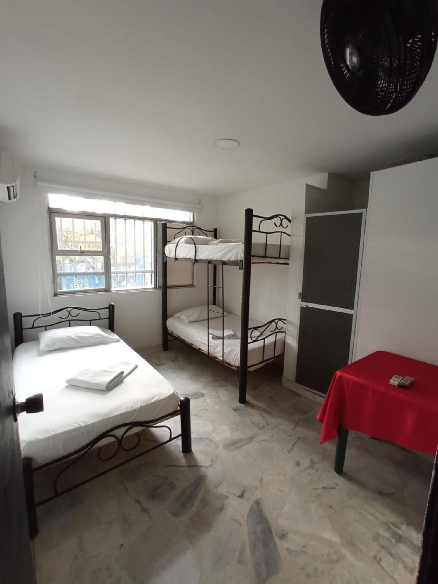 Hostal El Mohan Neiva  Luaran gambar